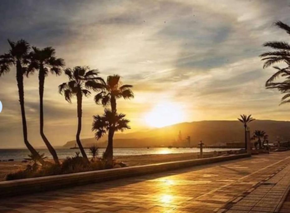 ¡Como En Casa! Precioso Apartamento En Almería Esterno foto